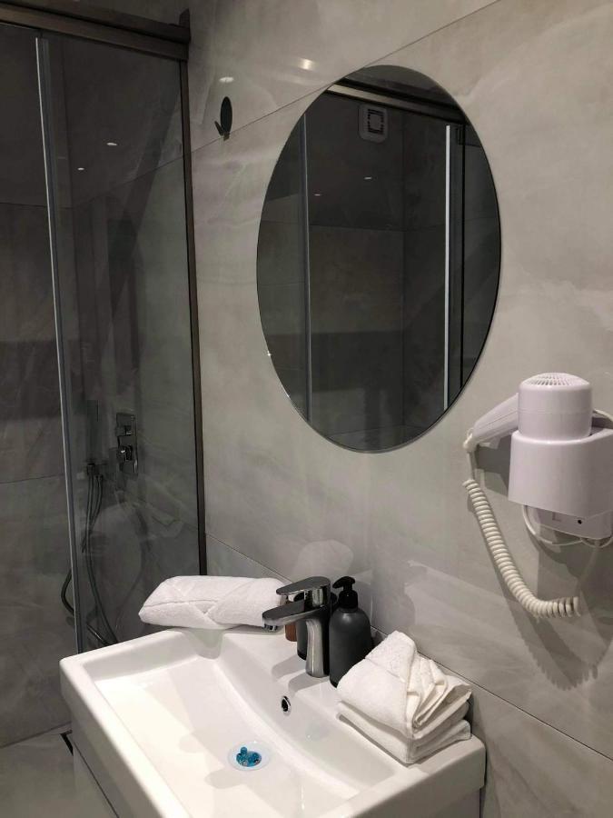 New Prishtina Luxury Rooms بريشتاين المظهر الخارجي الصورة