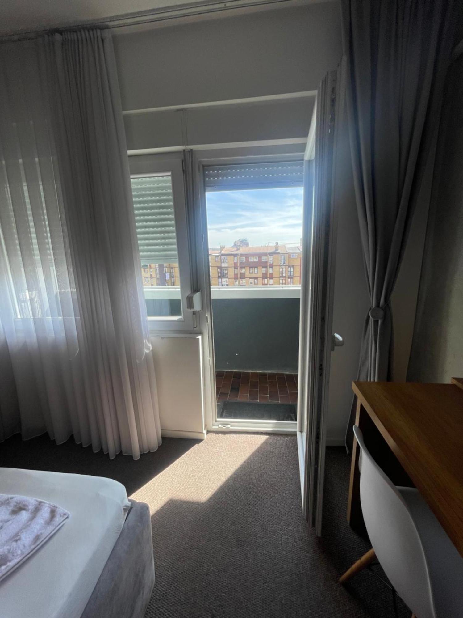 New Prishtina Luxury Rooms بريشتاين المظهر الخارجي الصورة